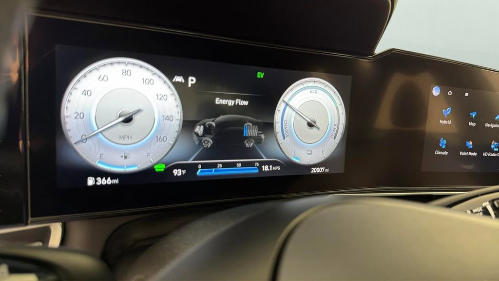 Used 2022 Hyundai Elantra Limited w/ Cargo Package FWD image 19