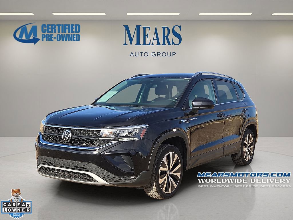 Used 2024 Volkswagen Taos SE image 1