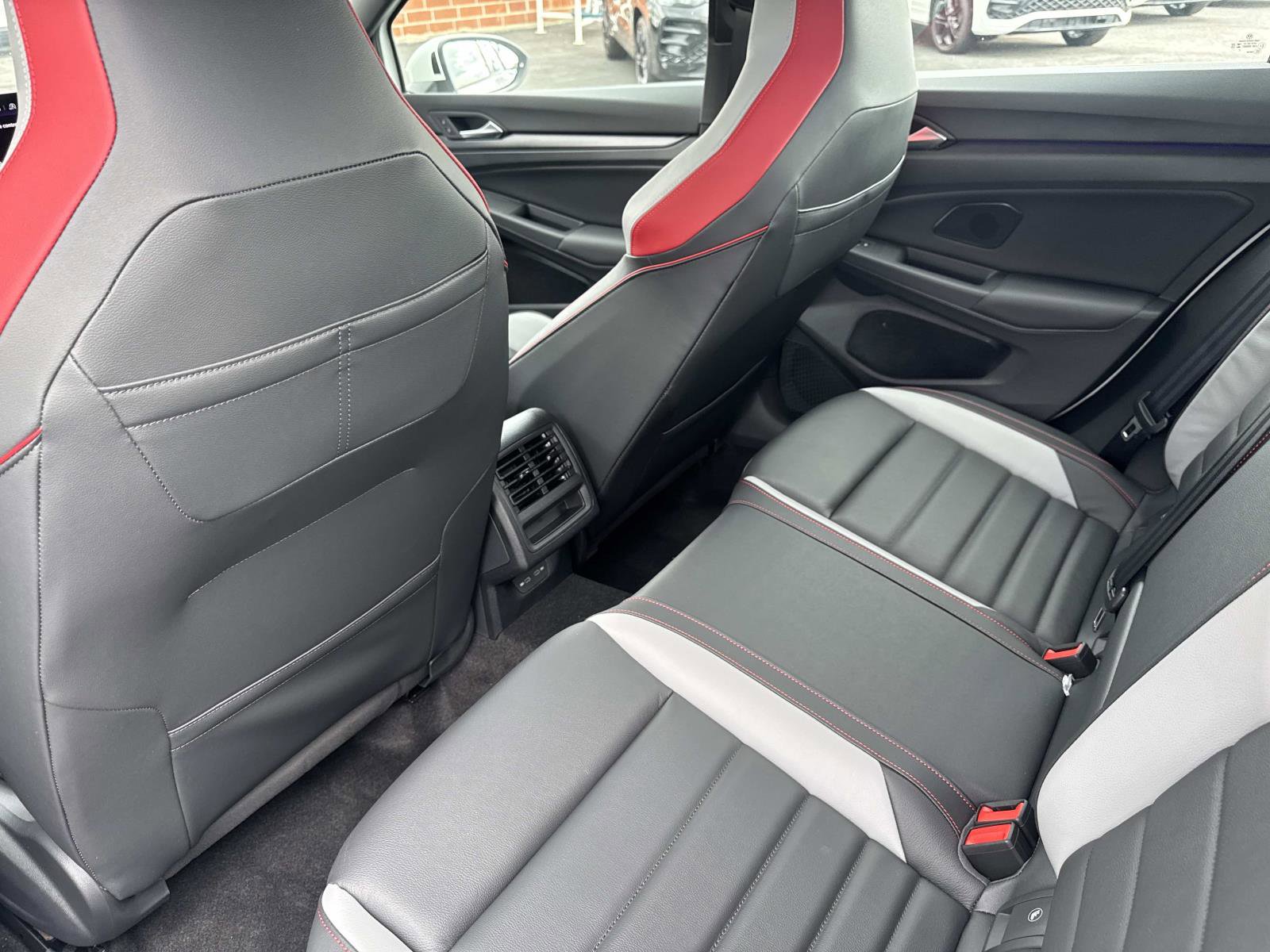 New 2026 Volkswagen GTI SE image 10