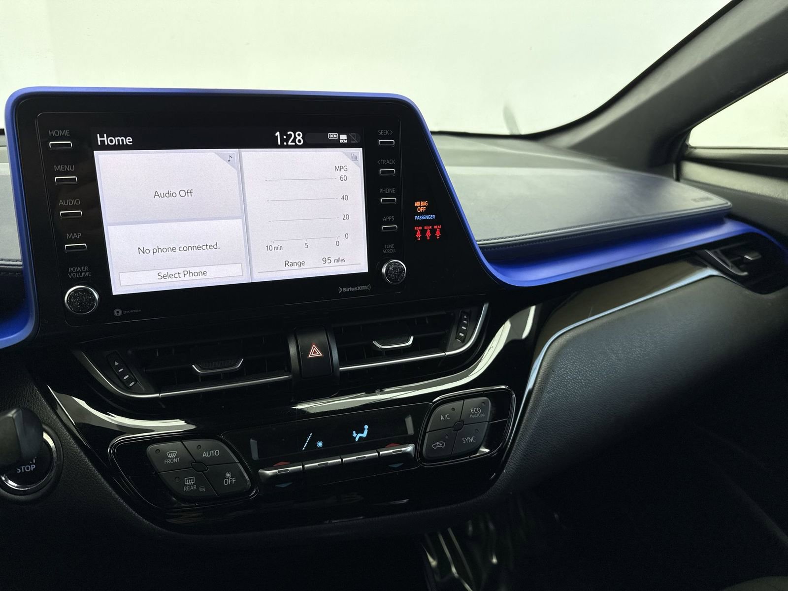 Used 2021 Toyota C-HR XLE image 17