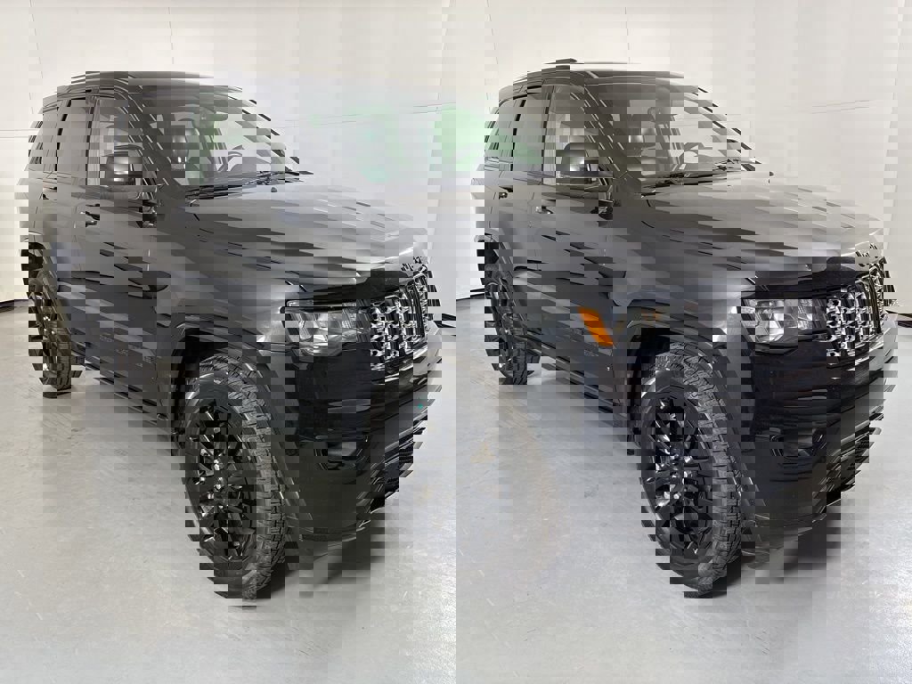 Used 2020 Jeep Grand Cherokee Altitude image 2