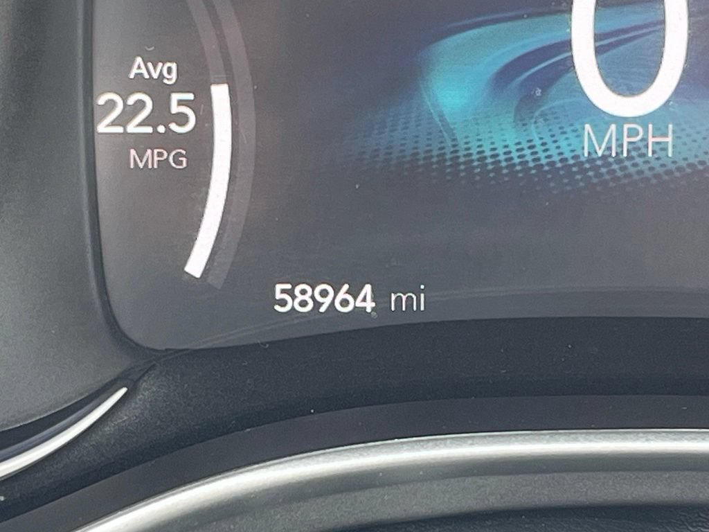 Used 2023 Chrysler Pacifica Touring-L FWD image 21