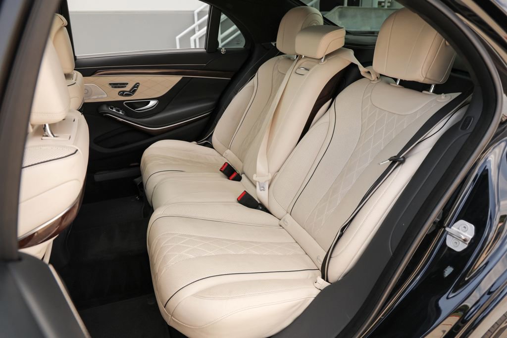 Used 2018 Mercedes-Benz S 560 4MATIC Sedan image 31