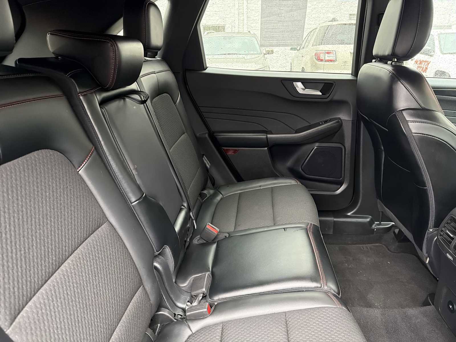 Used 2024 Ford Escape ST-Line image 25