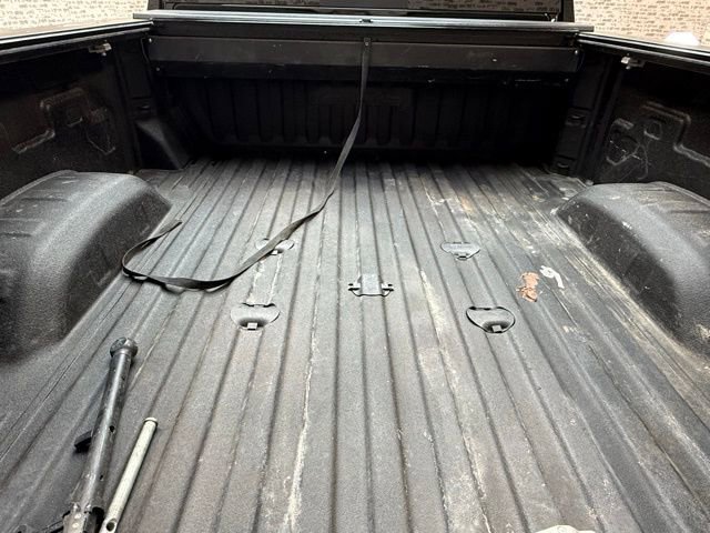 Used 2023 GMC Sierra 2500 AT4 w/ AT4 Preferred Package image 16