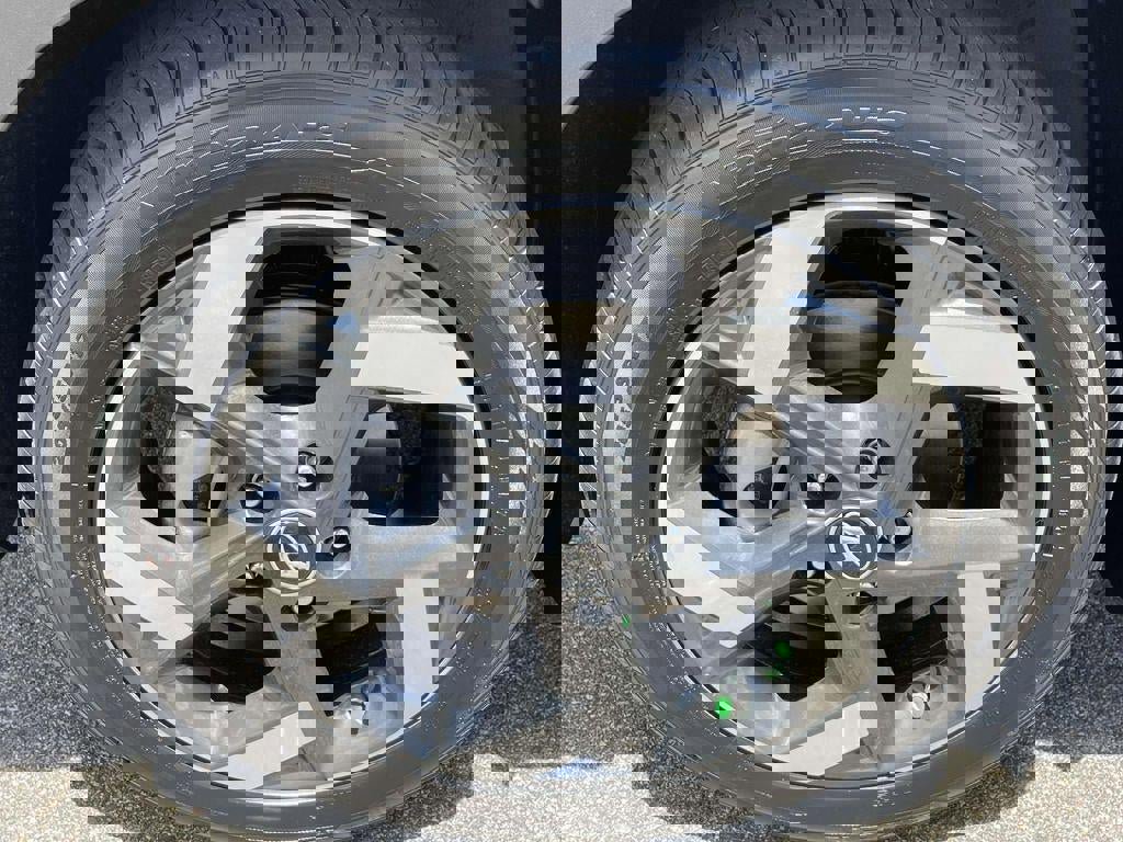 New 2025 Hyundai Venue Limited image 23