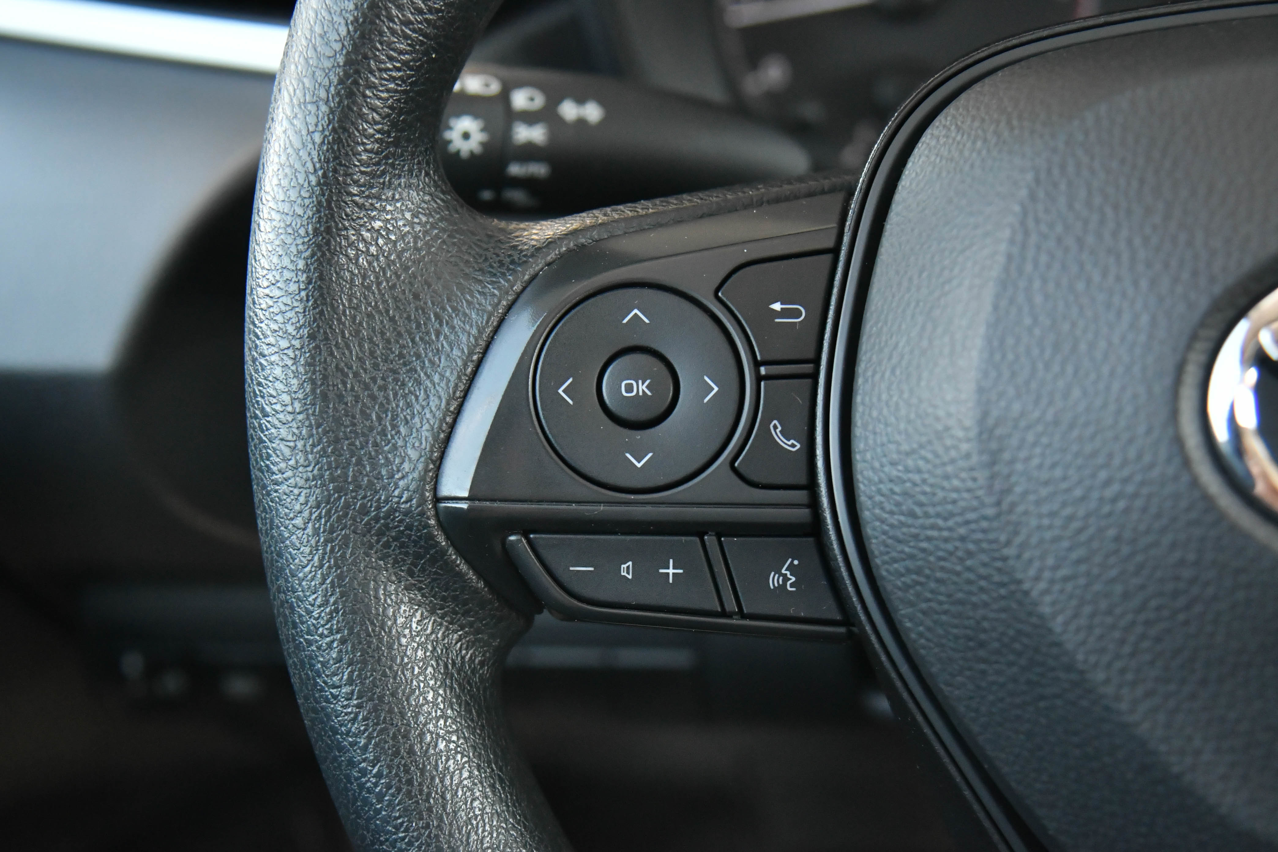 Used 2024 Toyota Corolla LE image 30