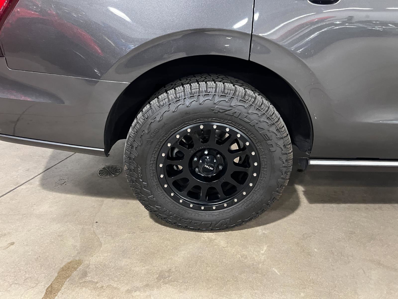 Used 2019 Ford Expedition Limited w/ Equipment Group 301A AWD/4WD image 51