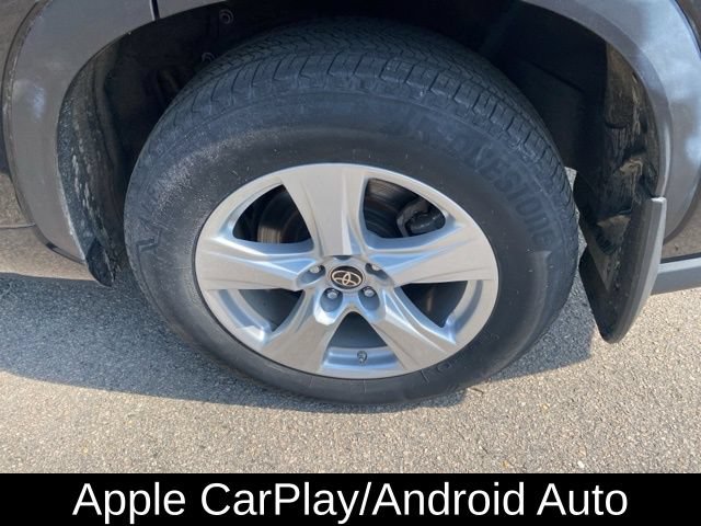 Used 2022 Toyota Highlander L AWD/4WD image 11