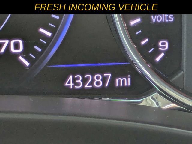 Used 2023 GMC Terrain Denali w/ Denali Premium Package AWD/4WD image 25