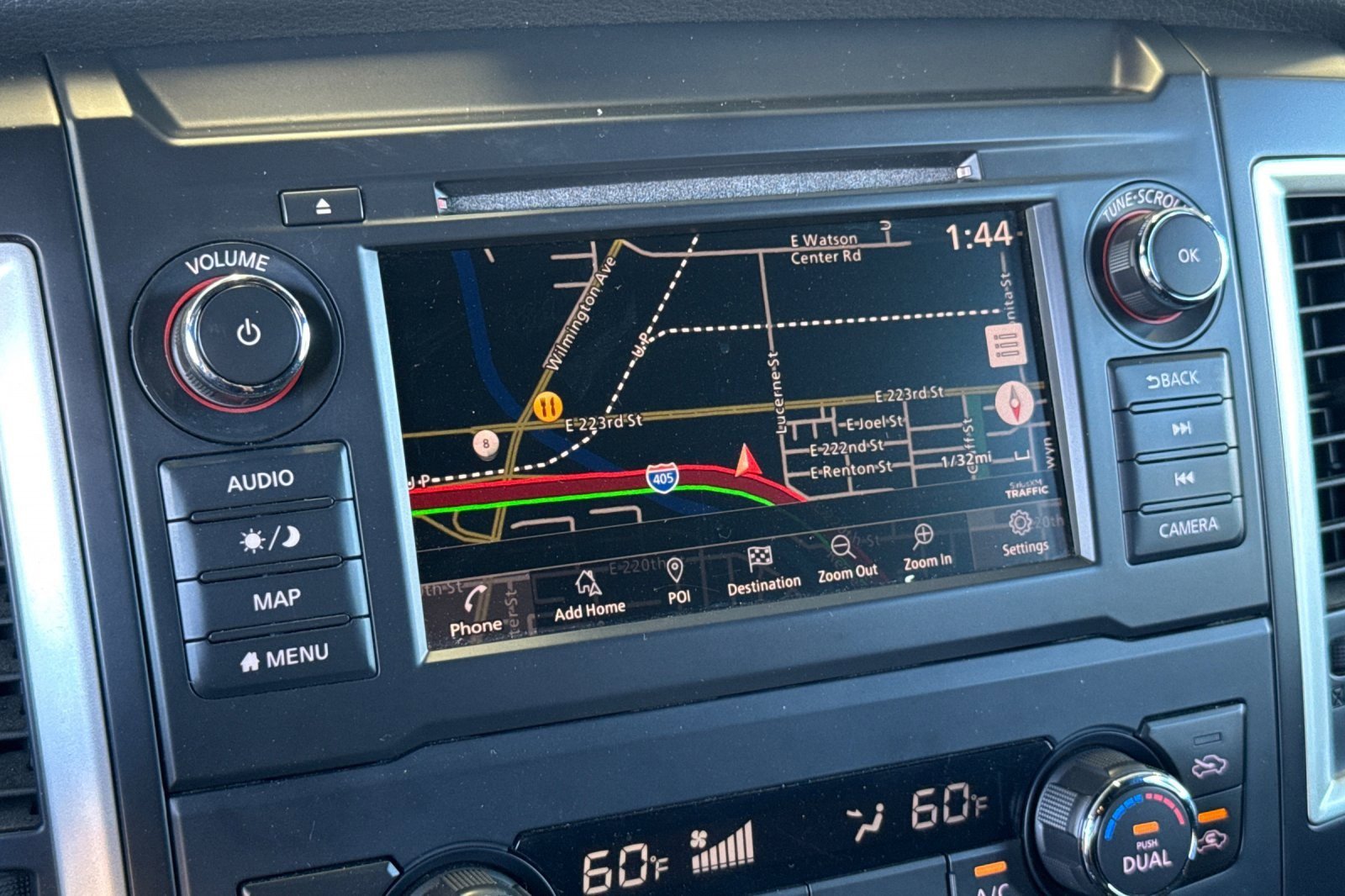 Used 2019 Nissan Titan SV w/ SV Convenience Package image 17