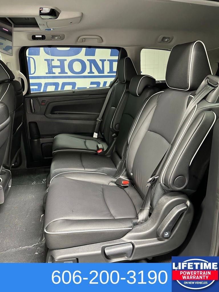 New 2026 Honda Odyssey Touring image 15