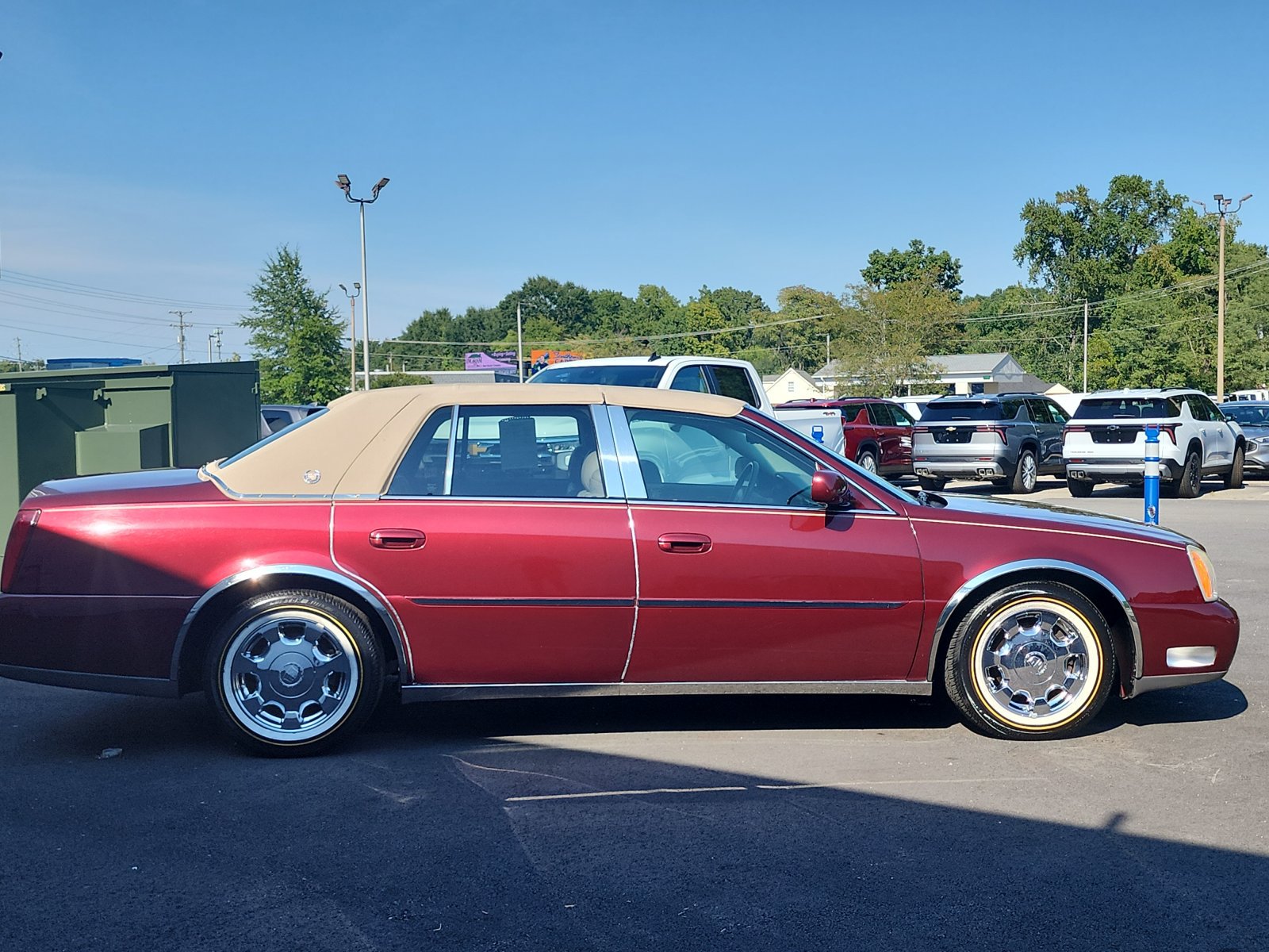 Used 2002 Cadillac De Ville w/ Comfort/Convenience Pkg FWD image 6