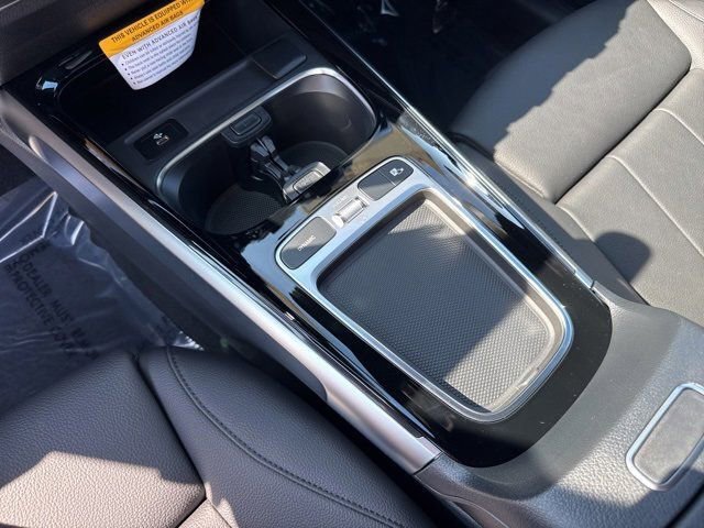 New 2025 Mercedes-Benz GLB 250 image 21