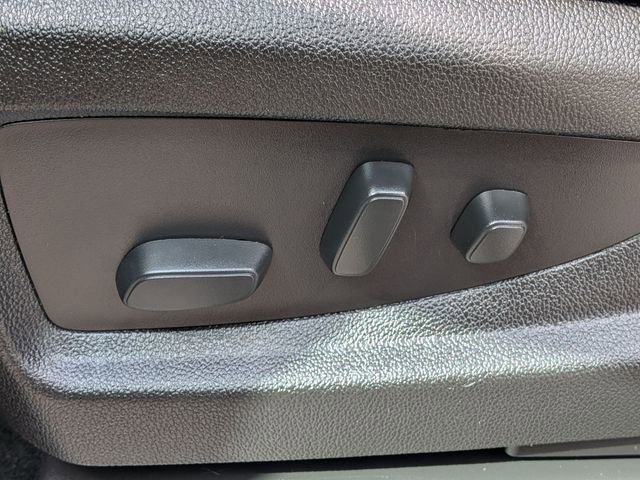 Used 2017 Chevrolet Tahoe Premier AWD/4WD image 14