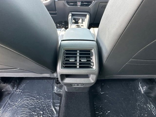 New 2026 Volkswagen Tiguan SE R-Line AWD/4WD image 29