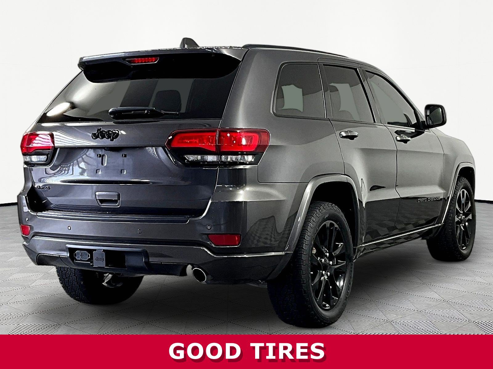 Used 2019 Jeep Grand Cherokee Altitude AWD/4WD image 6
