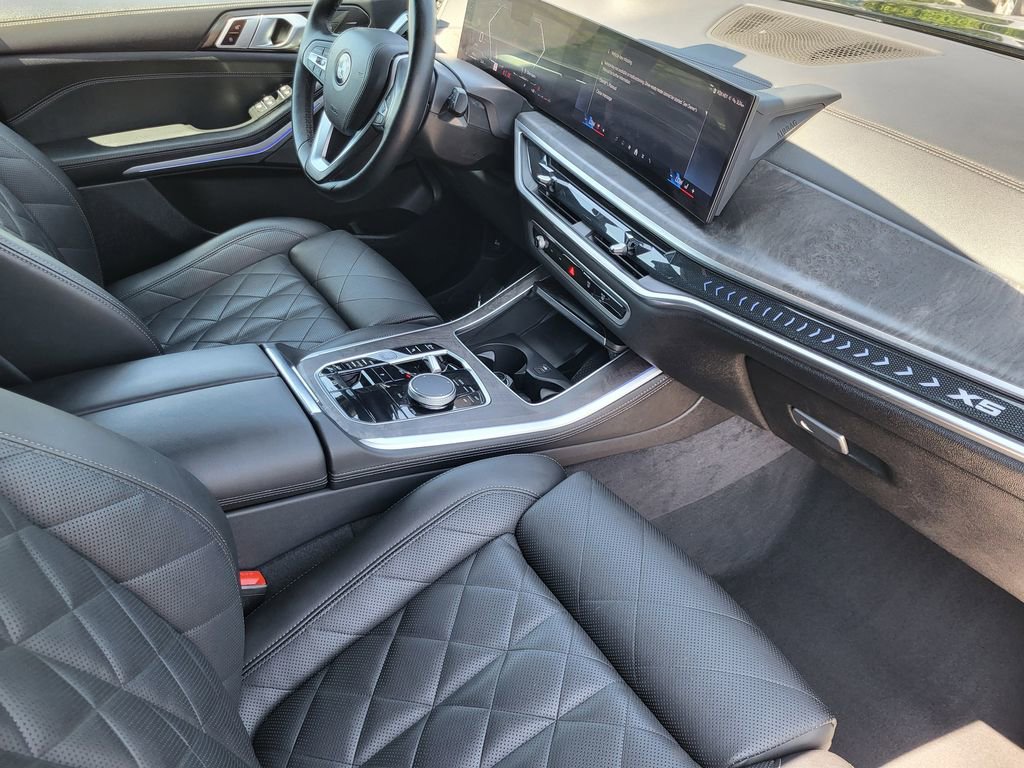 Used 2024 BMW X5 xDrive40i AWD/4WD image 16