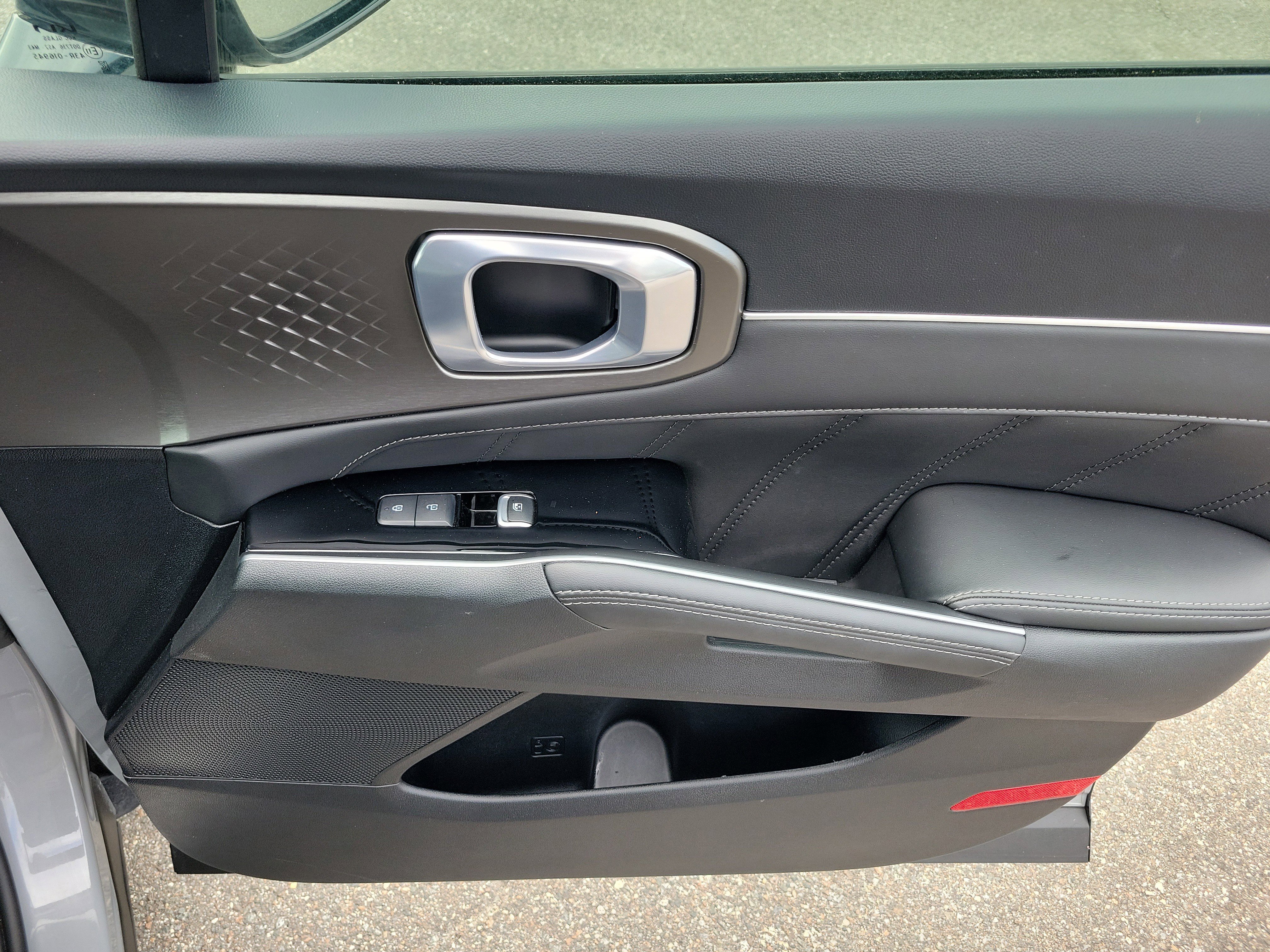 Certified 2023 Kia Sorento SX AWD/4WD image 10