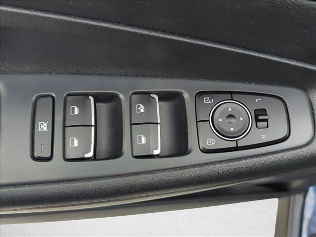 Used 2020 Hyundai Santa Fe SE w/ Cargo Package image 10