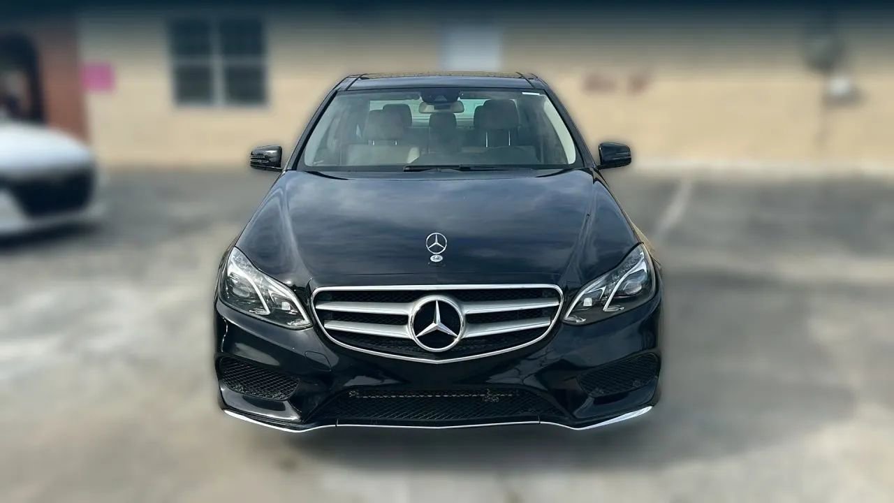 Used 2016 Mercedes-Benz E 350 4MATIC Sedan w/ Premium Package image 12