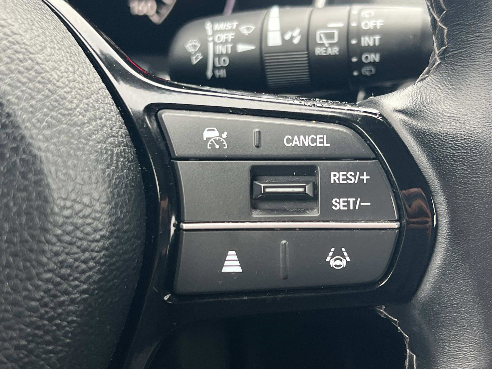 Used 2024 Honda Civic EX-L image 10