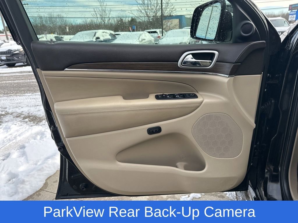 Used 2018 Jeep Grand Cherokee Overland image 15