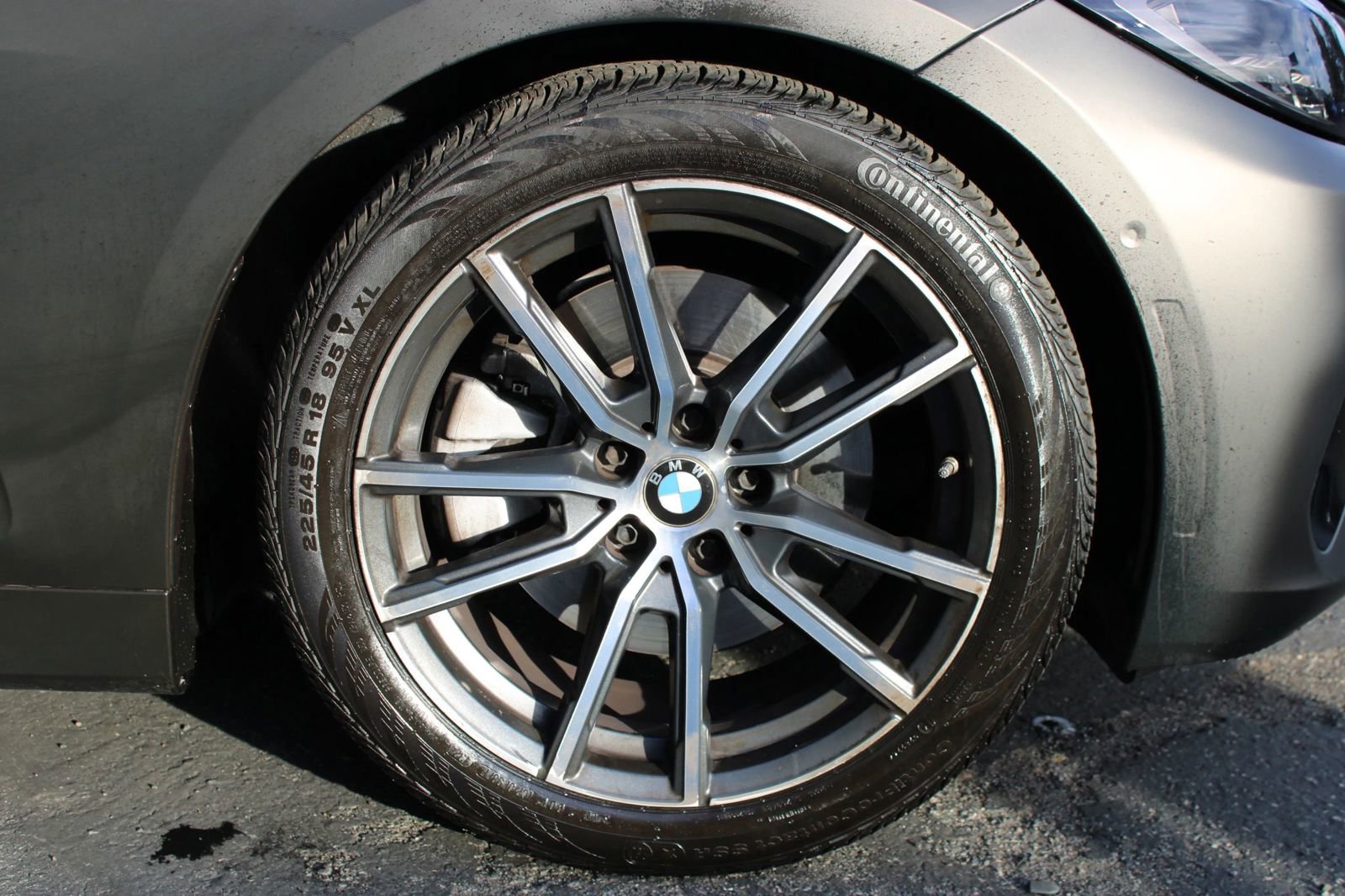 Used 2021 BMW 430i Coupe w/ Convenience Package image 16