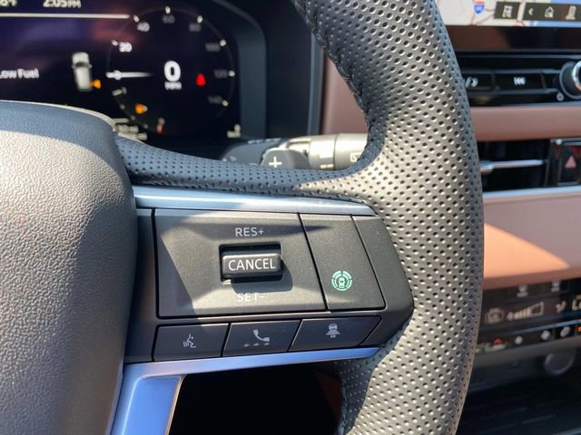 New 2025 Mitsubishi Outlander SEL image 16