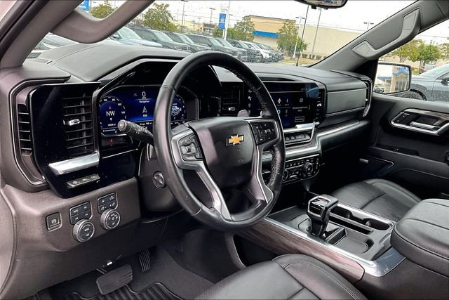 Used 2024 Chevrolet Silverado 1500 LTZ w/ Technology Package AWD/4WD image 14