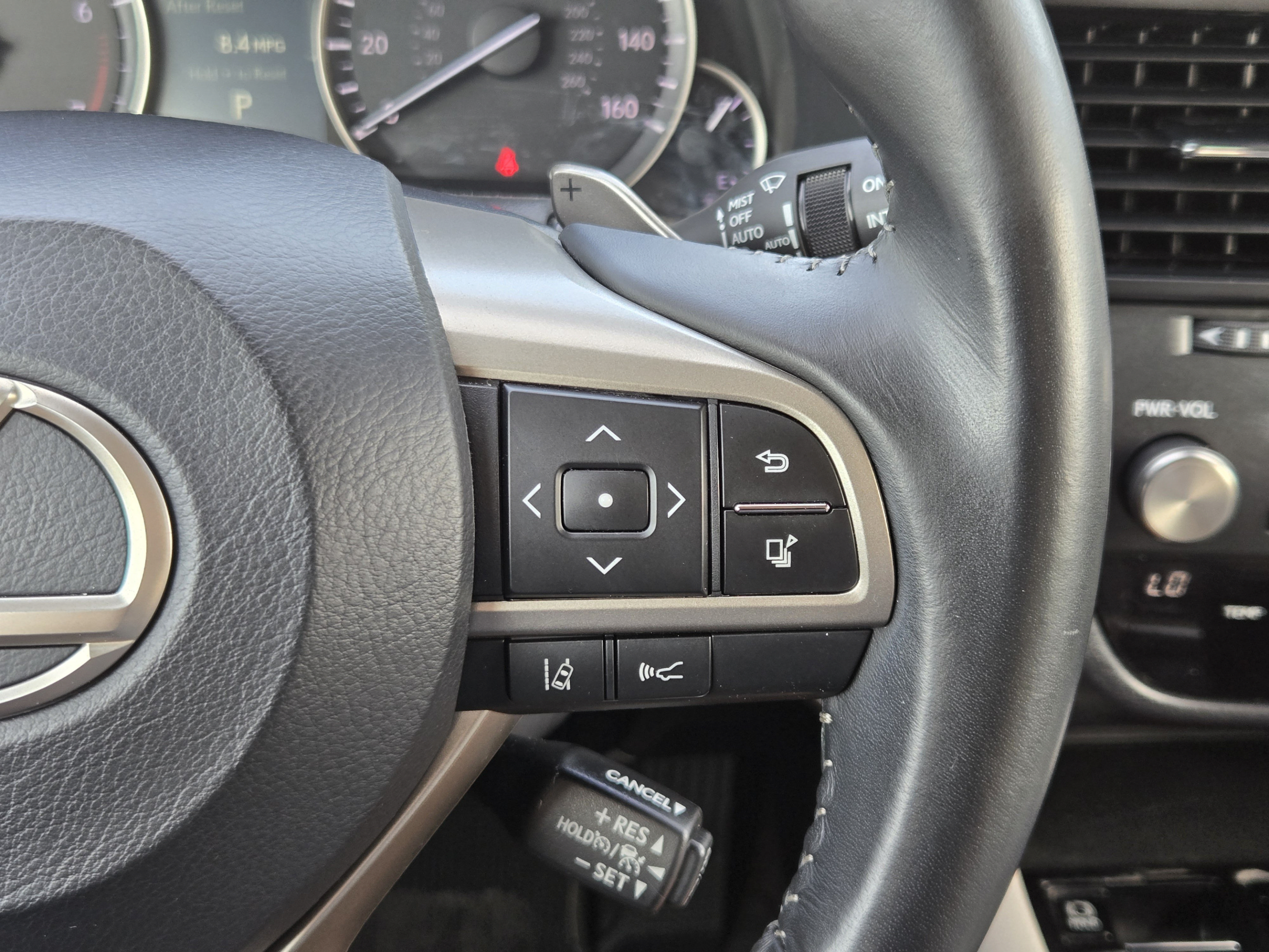 Used 2020 Lexus RX 350 FWD w/ Accessory Package image 24