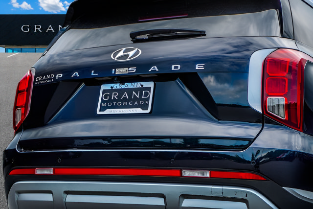 Certified 2025 Hyundai Palisade SEL FWD image 14