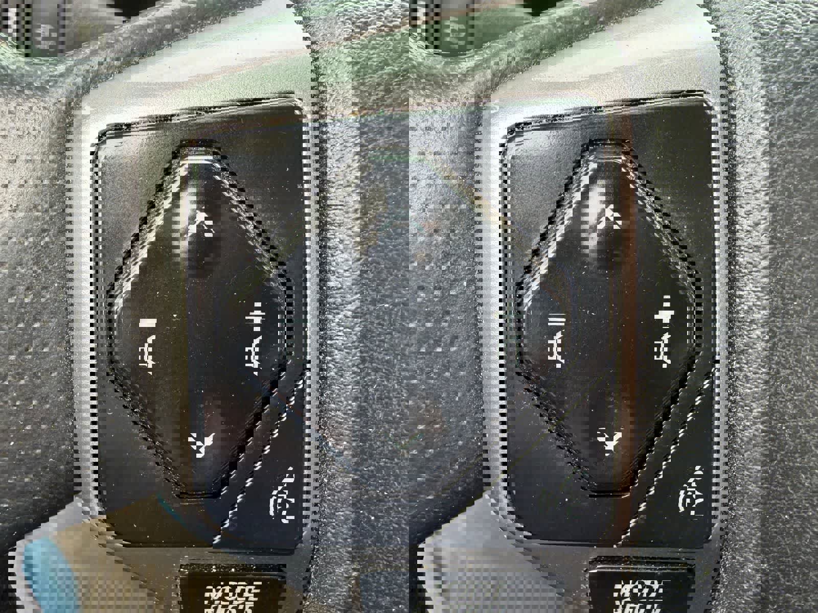 Used 2022 Toyota 4Runner SR5 image 8