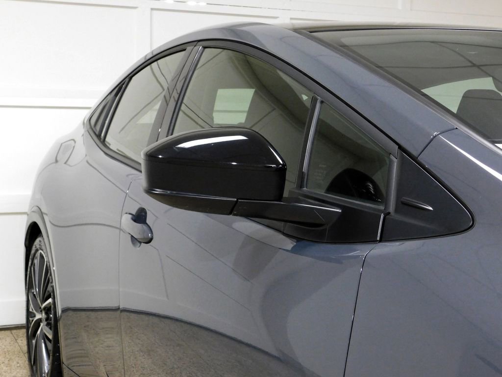 Used 2024 Toyota Prius XLE image 14