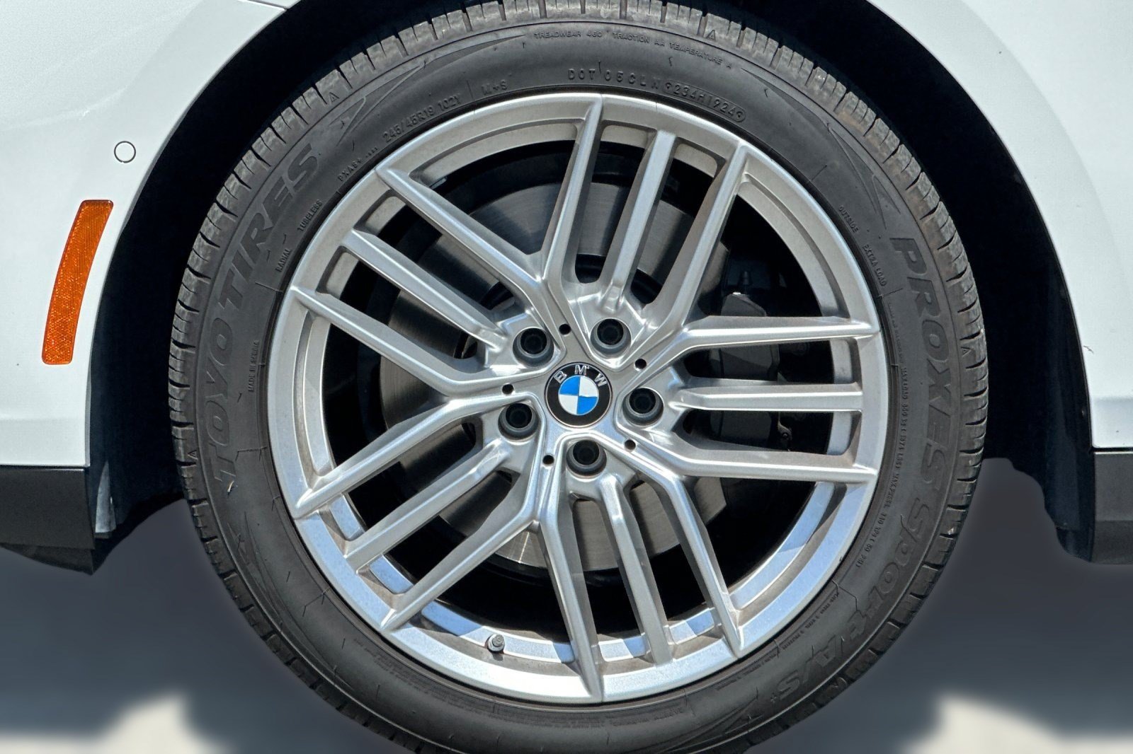 Used 2024 BMW 530i w/ Convenience Package RWD image 13