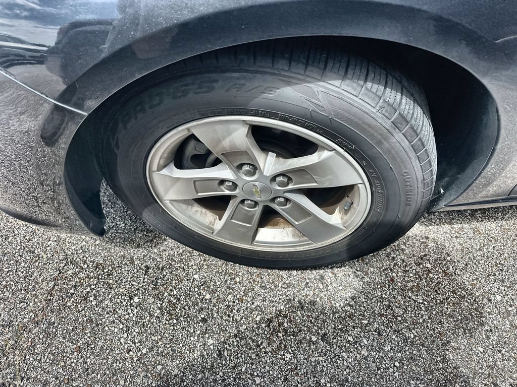 Used 2015 Chevrolet Malibu LS w/ Protection Package FWD image 2
