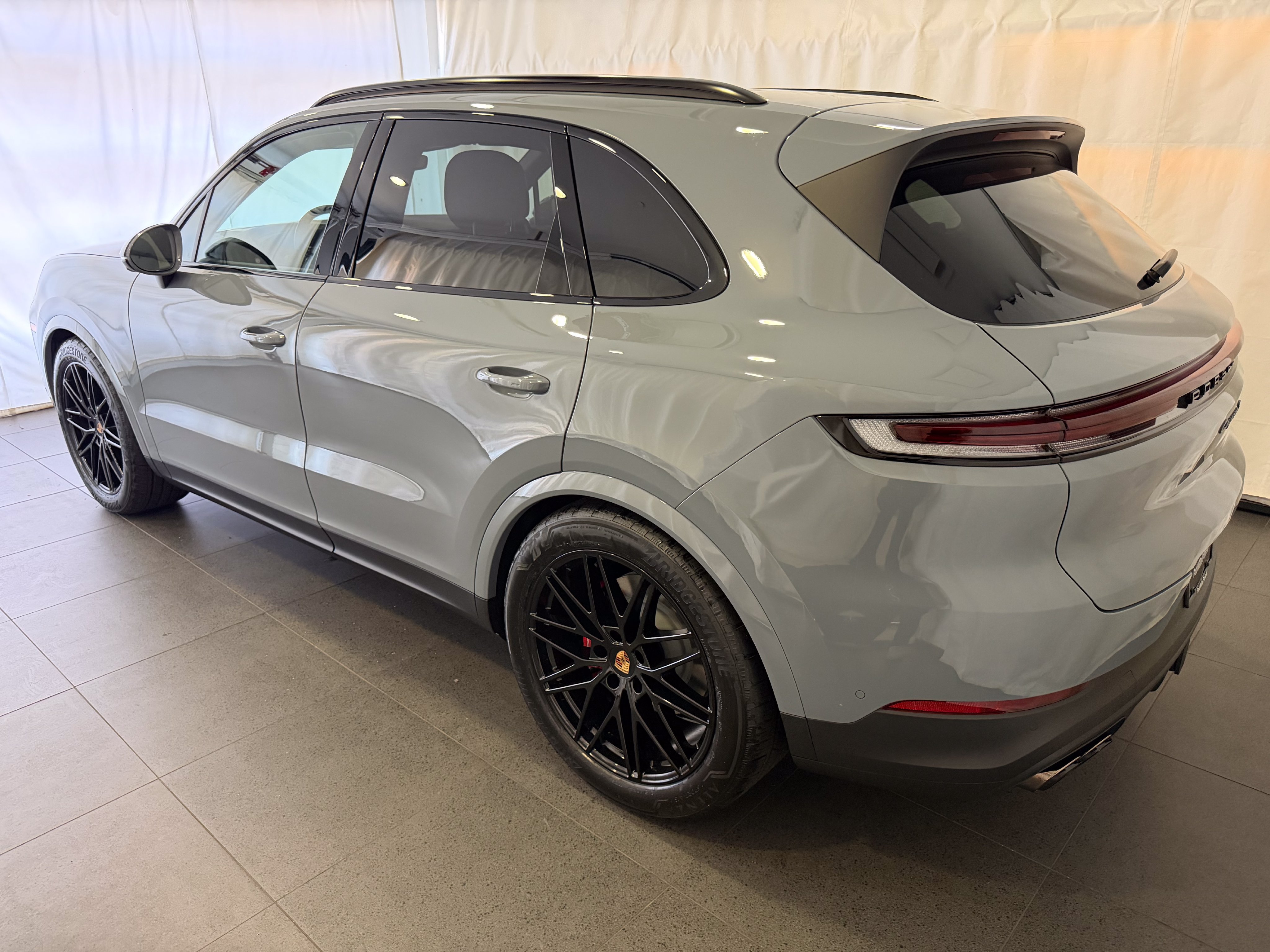 New 2027 Porsche Cayenne S AWD/4WD image 3
