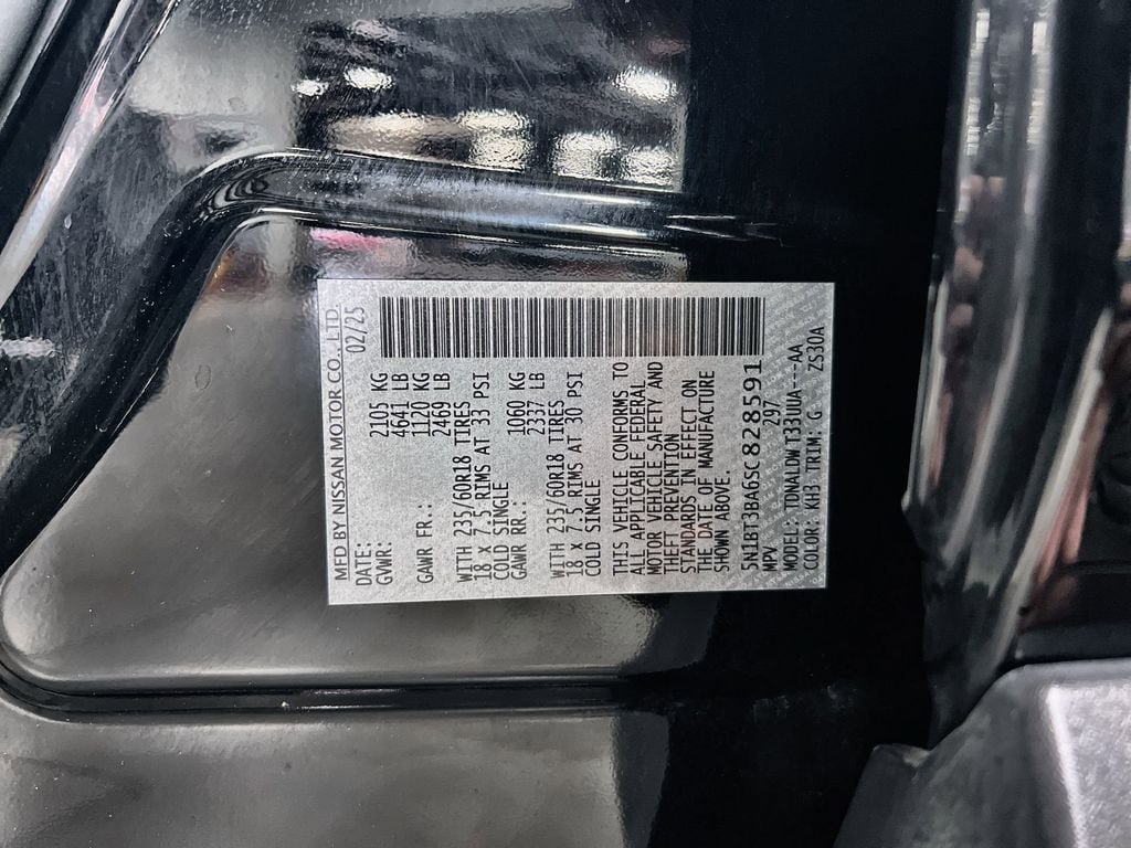 Used 2025 Nissan Rogue SV FWD image 38