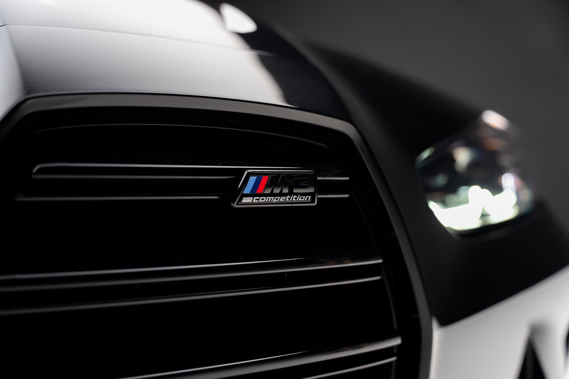 Used 2022 BMW M3 Competition w/ M Carbon Exterior Package image 12