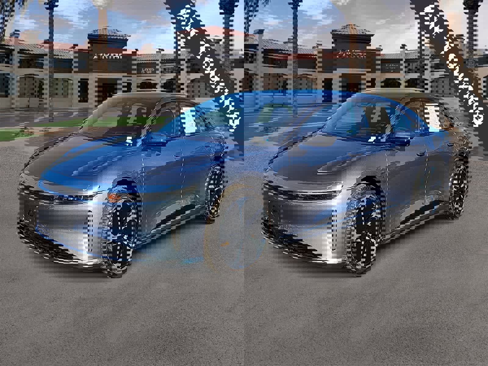 Used 2024 Lucid Air Touring image 4