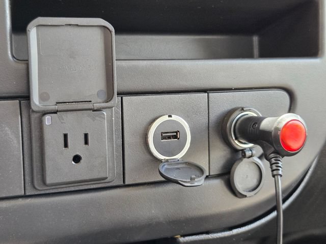 Used 2016 Chevrolet Express 3500 RWD image 17