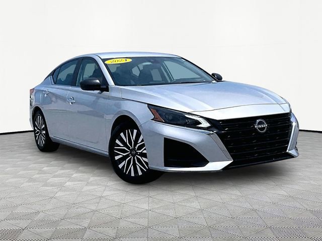 Used 2024 Nissan Altima 2.5 SV