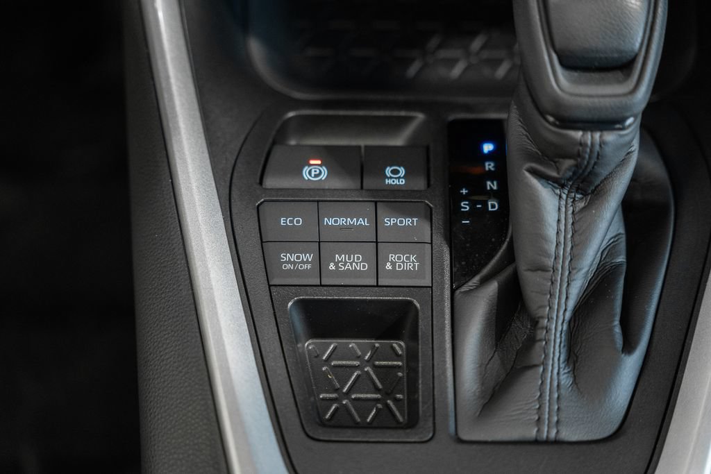 Certified 2025 Toyota RAV4 XLE AWD/4WD image 23