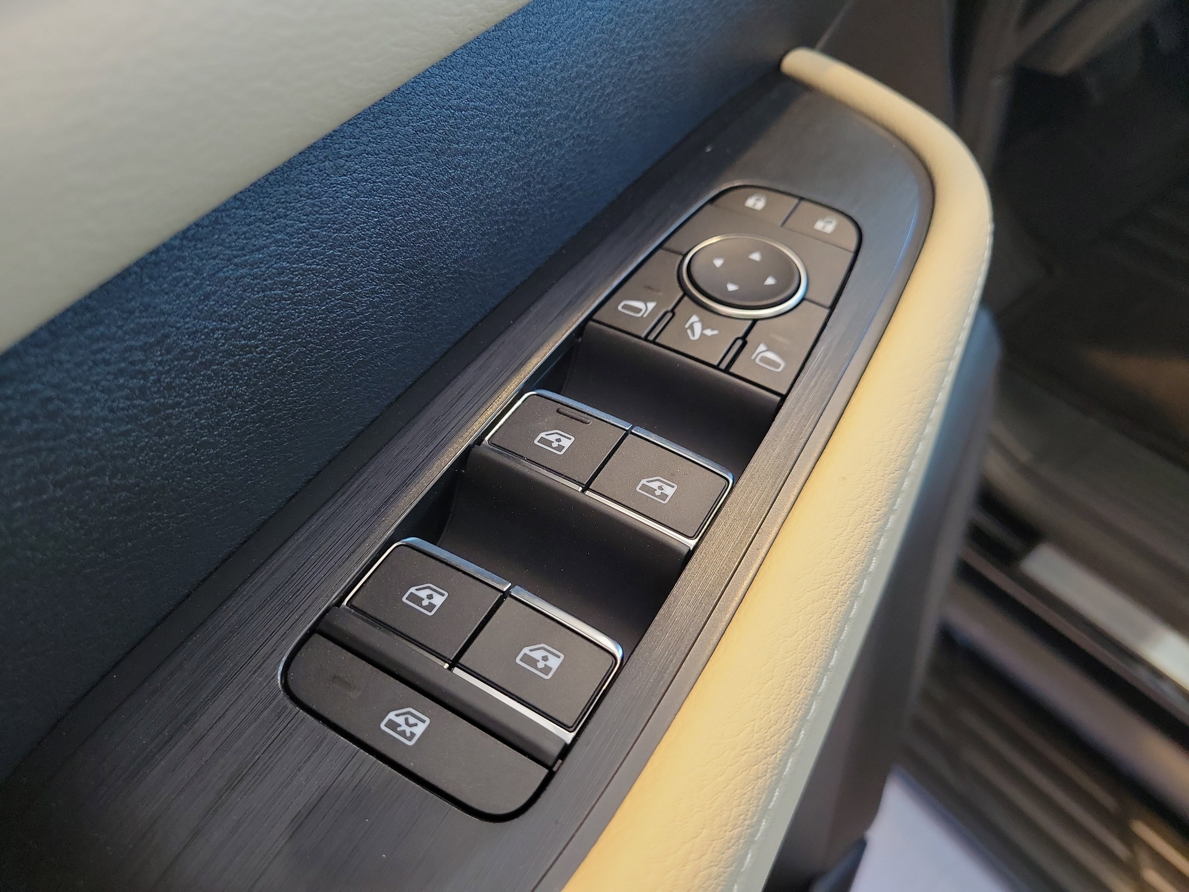 New 2026 Nissan Armada Platinum RWD image 23