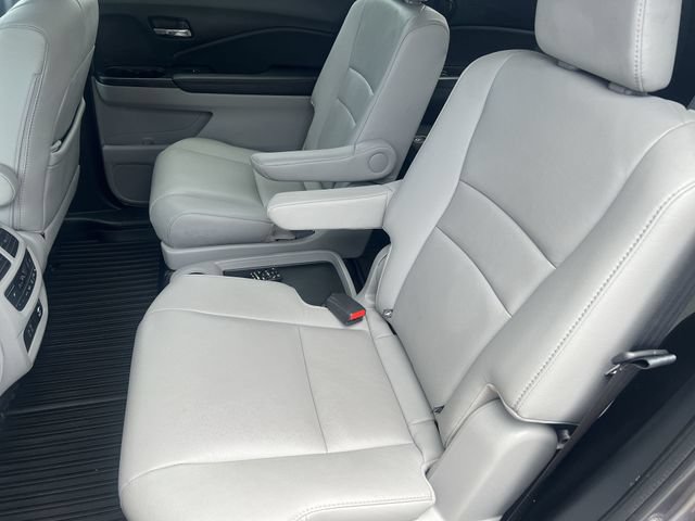 Used 2020 Honda Pilot Touring image 43