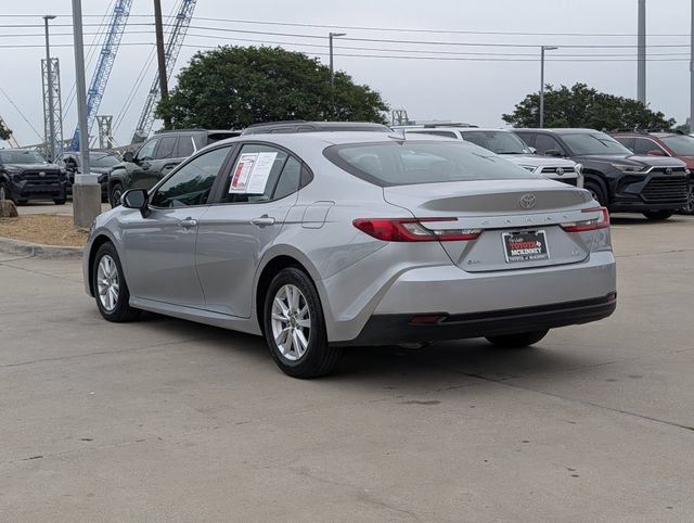 Used 2025 Toyota Camry LE FWD image 8