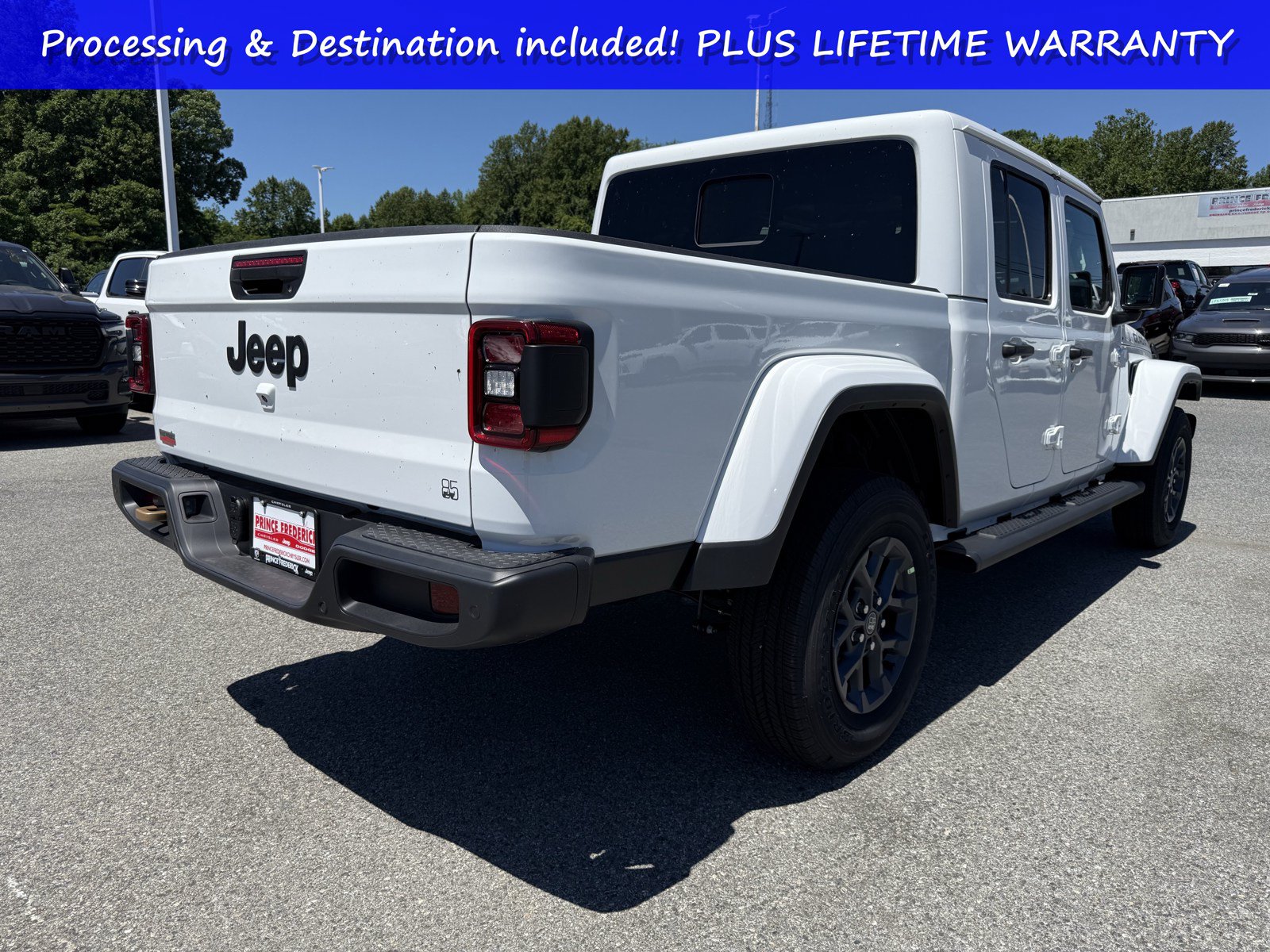 New 2026 Jeep Gladiator Sport AWD/4WD image 3