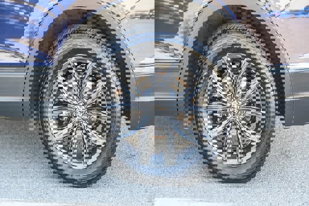 Used 2022 Volkswagen Tiguan SE image 10