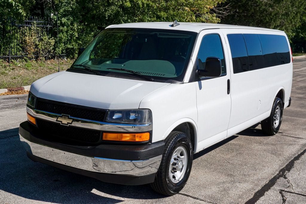 Used 2017 Chevrolet Express 3500 LT w/ LT Preferred Equipment Group RWD image 65