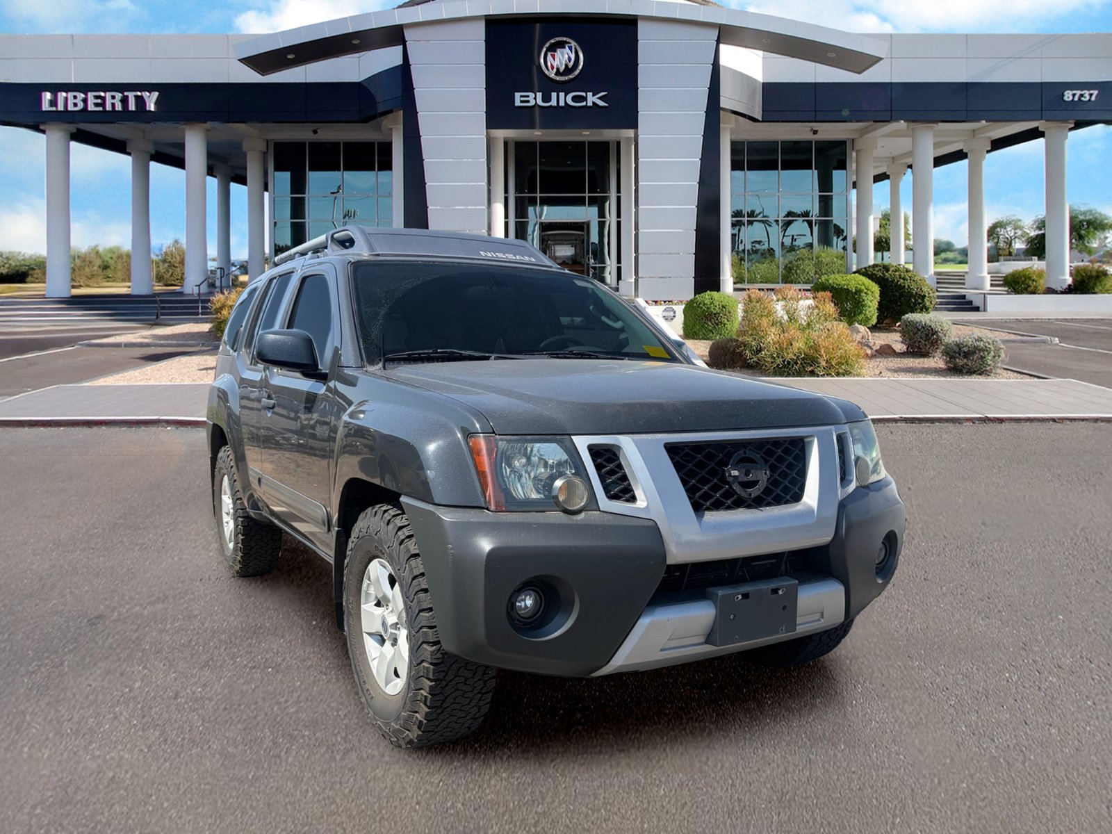 Used 2011 Nissan Xterra S w/ 4X4 Value Package image 2